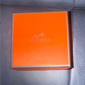 Hermès Signature Orange Gift Box